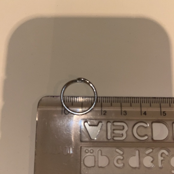 Stirling silver wave ring size 5 - Picture 6 of 6